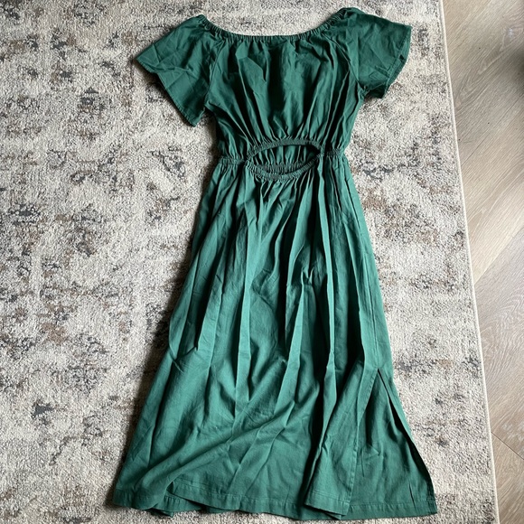 NWT Mid-Length Cut-Out Dress - Picture 2 of 2